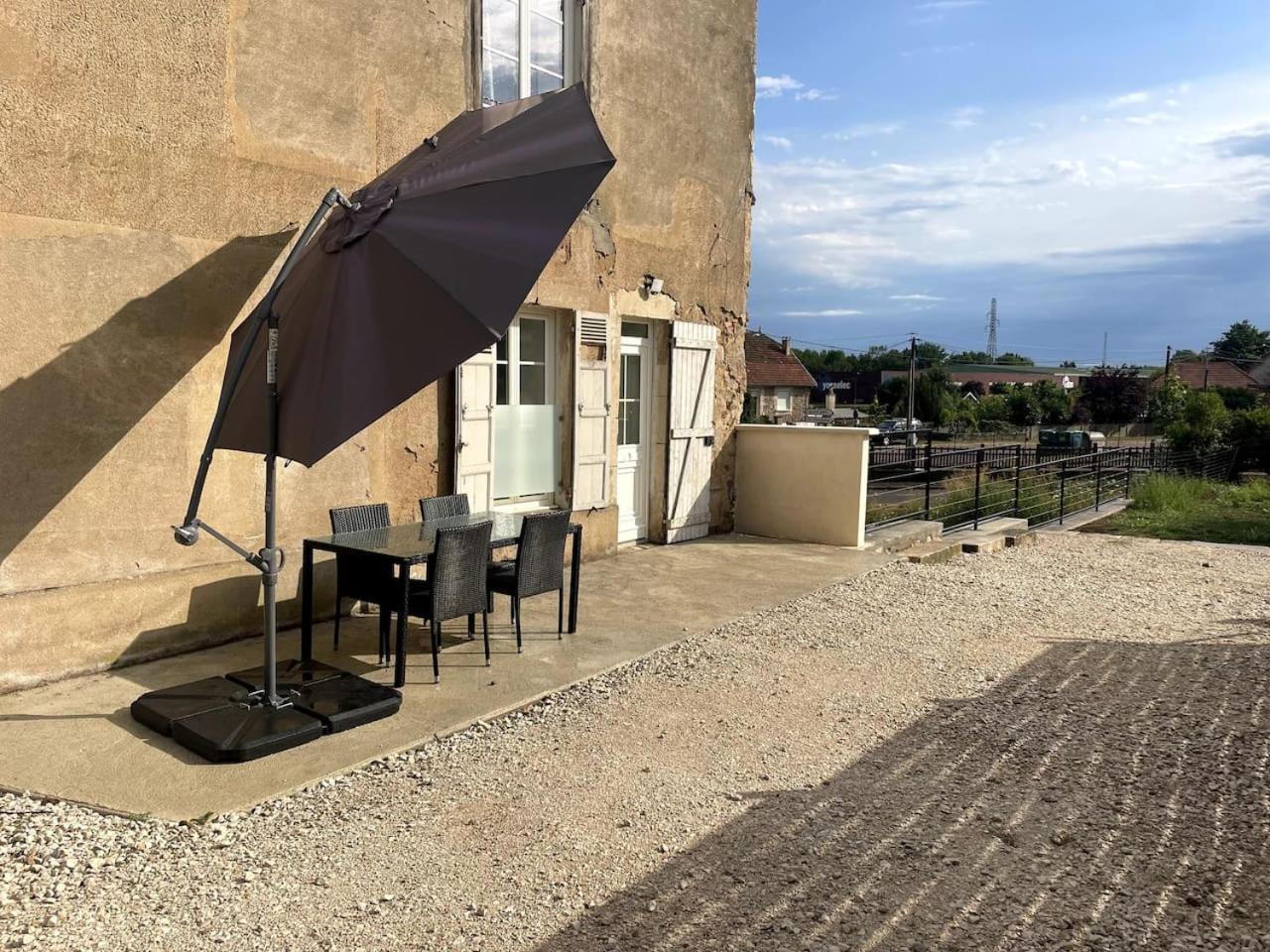Gite Les Minimes II Avallon Esterno foto